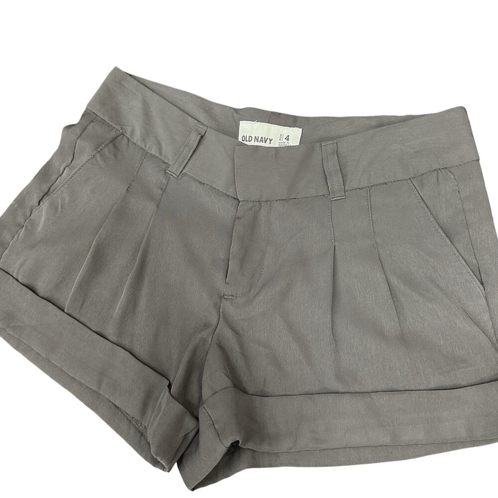 Vintage Old Navy Gray Low Rise Pleated Shorts Cuffed Hem Womens Size 4